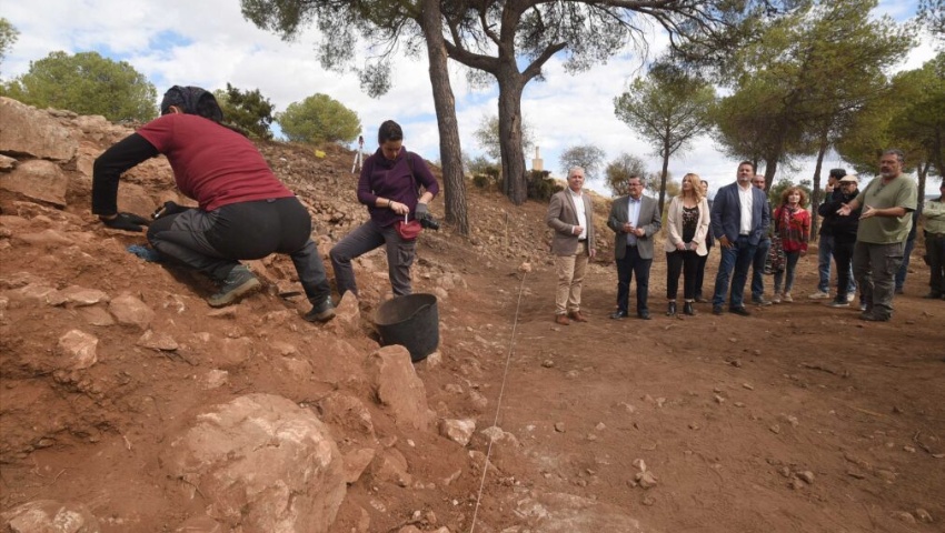 Diputación trabaja en la conservación de los restos de un poblado del siglo IX aC en Fornes